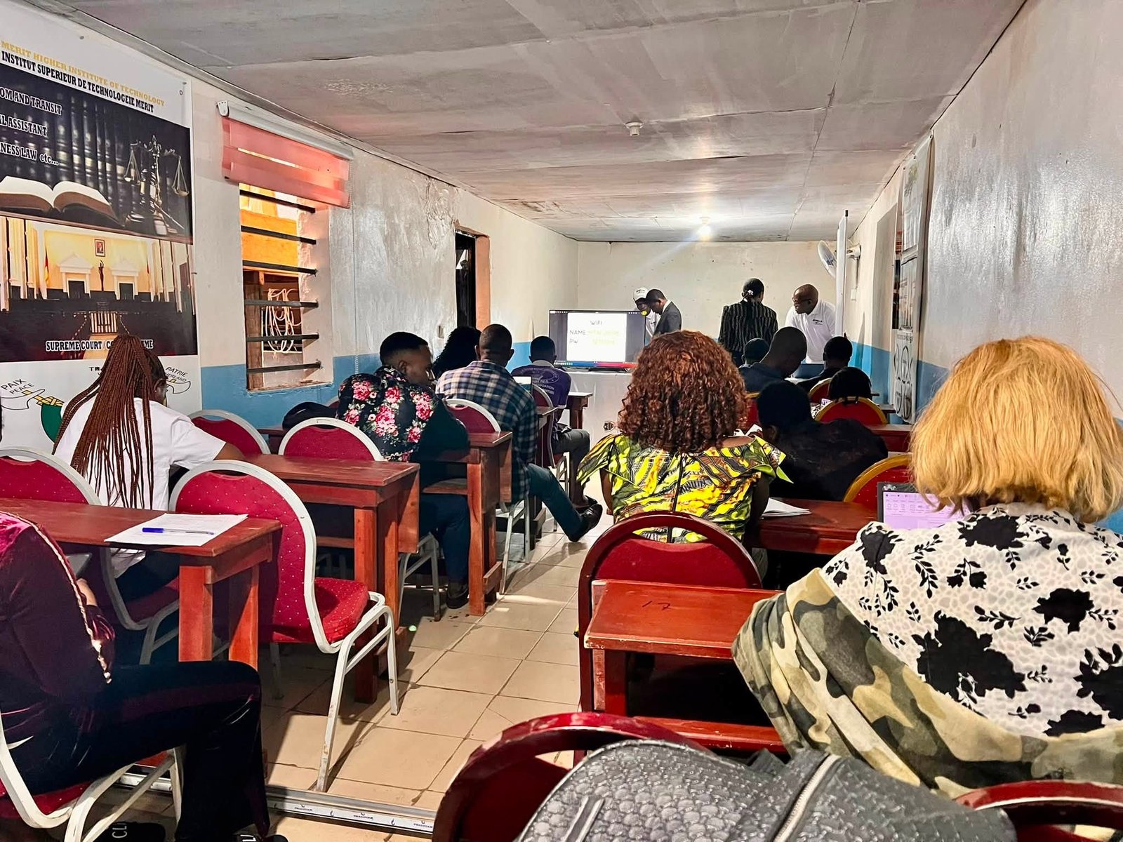 MEHIT students learning artificial intelligence tools